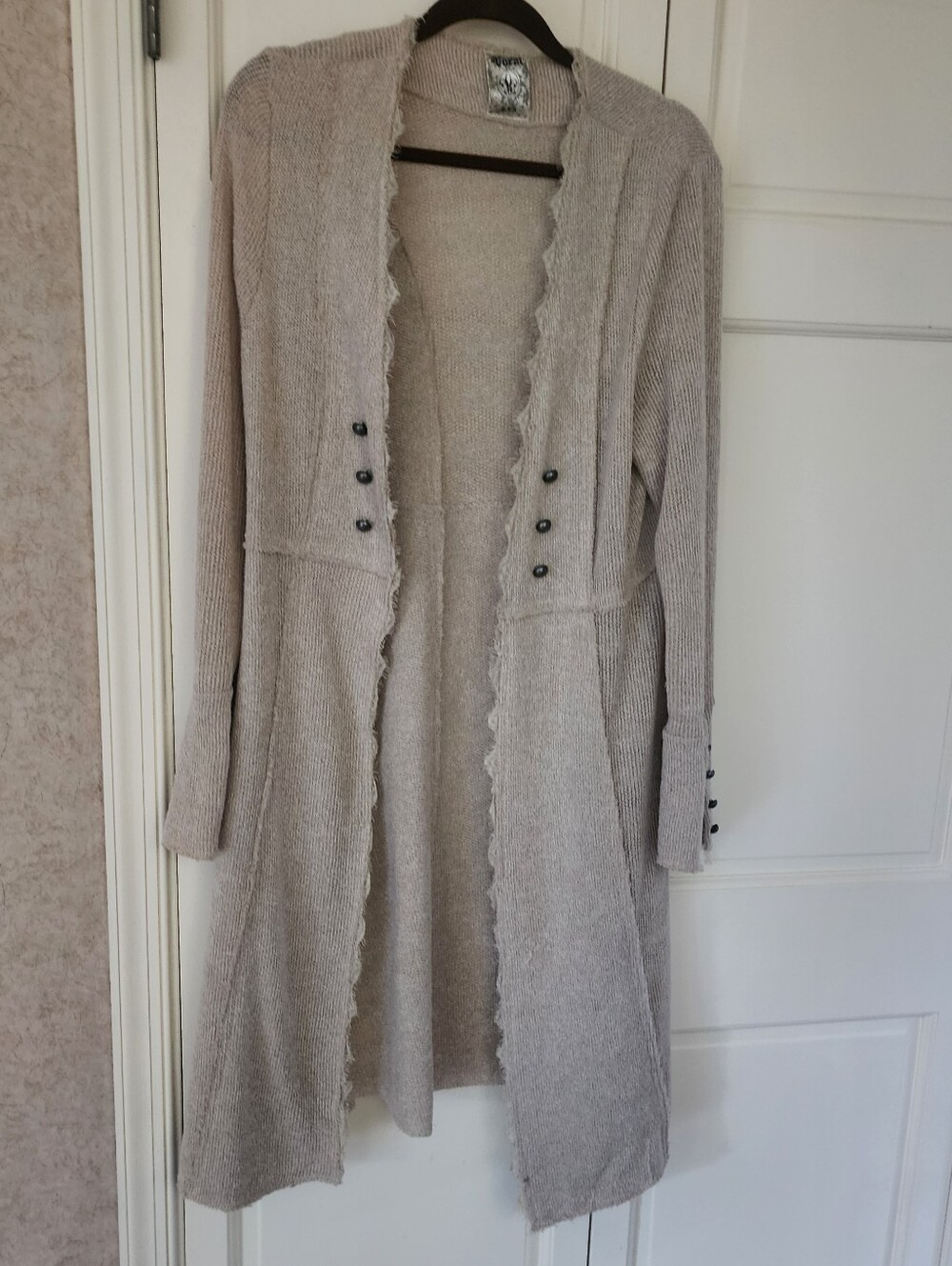 Vocal Cream Longline Lace-Trim Cardigan - Picture 3 of 8